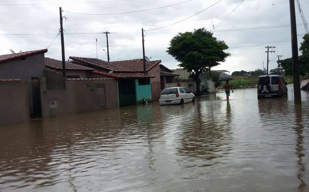 Temporal causa estragos em lorena Temporal Causa Estragos Em Lorena