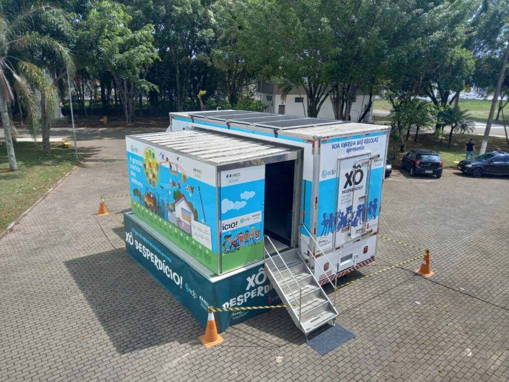 Caminhão-Laboratório Da Edp Leva Atividades Educativas Para Alunos De Canas, Cachoeira E Lorena