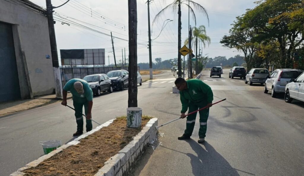 Limpeza E Manutenção Pela Cidade Nesta Semana