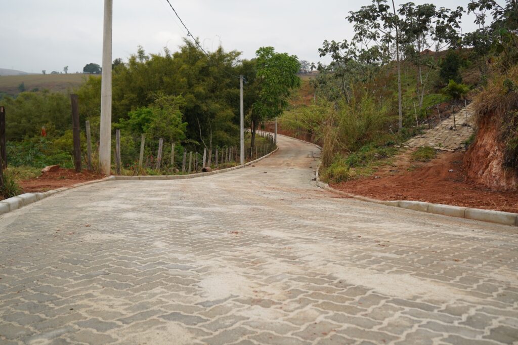 Finalizada Parte Da Pavimentação Do 4º Trecho Da Estrada Municipal Das Posses