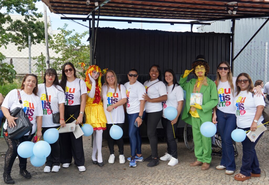 Lorena Realiza Caminhada De Conscientização Sobre O Autismo