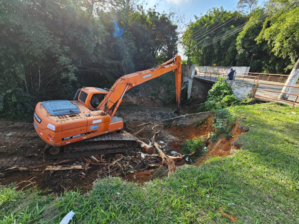Iniciada construção de muro de gabião na ponte da rua padre joão renaudin Iniciada Construção De Muro De Gabião Na Ponte Da Rua Padre João Renaudin