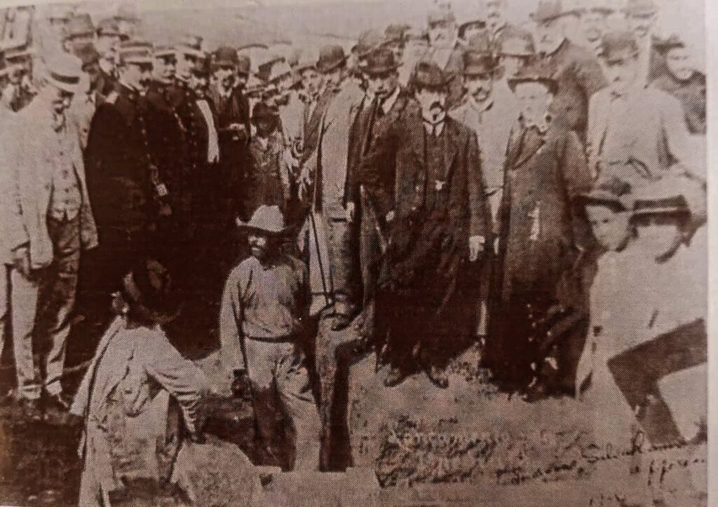 Lançamento da pedra fundamental da escola conde de moreira lima, em 1912 Lançamento Da Pedra Fundamental Da Escola Conde De Moreira Lima, Em 1912